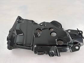 Audi 104021dd318 08-17 A5 2l Convertible Rear Right Roll Bar Bracket Oem