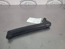 Chevrolet 817.gm1y03 1997-04 C5 Corvette Convertible Top Weather Strip Rubber Seal Left Lh Center