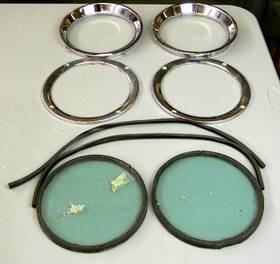 Ford T030534 1955/1956/1957 Thunderbird Port Hole Bezel Rings And Glass Set