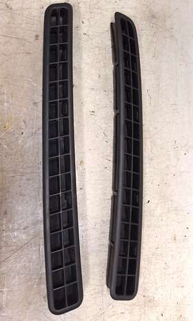 55036307 Jeep Wrangler Tj 97-02 Hard Top Exhauster Vent Both Right/left Free Shipping