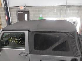 5mt37sx9ac Jeep Used Roof Assembly Fits 2014 Wrangler Soft Top 2 Dr Grade A