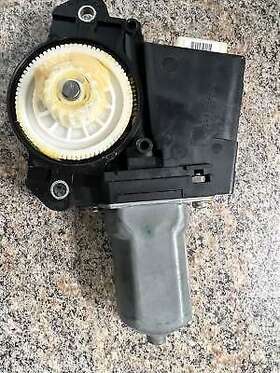 628.le1j14 Lexus Is250 2014 Roof Motor