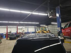 Jl1z4050202c Lincoln 18 19 20 21 22 23 24 Navigator Roof Bare Metal Cut Only With Sunroof Hole Black Um