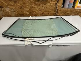 1076780310 Mercedes Benz Used Hardtop Backglass Sl W107 450sl 380sl 560sl