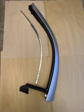76837cd000 Nissan 350z Driver Side Outer Windshield A Pillar Molding Plastic Roof