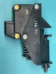 97-06 Jaguar X100 Xkr XK8 Gas Fuel Filler Door Lid Lock Latch Actuator HJA3093BE. Fixed Price $35.00.